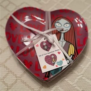 Set Of 2 Disney's Nightmare Before
Christmas Appetizer Plates Heart Jack Sally
